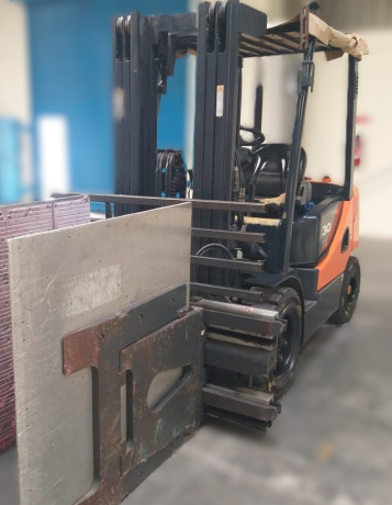 used-diesel-forklift-with-carton-clamp-attachment-for-sales-big-0